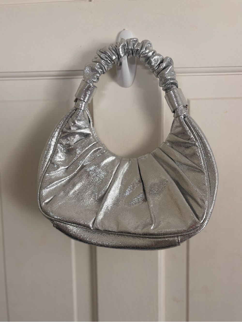 Silver Metallic Shoulder Bag Purse- Like New